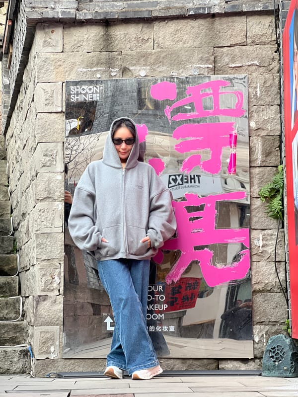 Morning street life captured in Yuzhong District, China