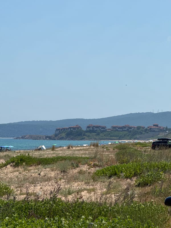 Sunny day on the beach at Dyuni, Bulgaria