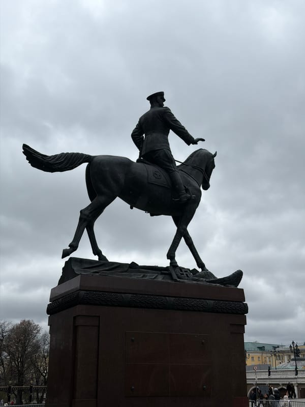 Moscow monuments and daily scenes documented by witness