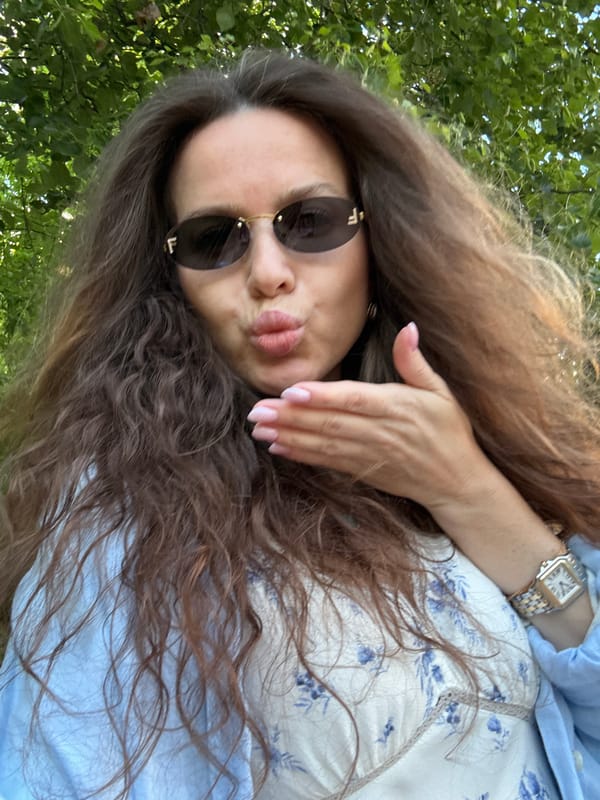 Outdoor portrait photographed in Dolgoprudny, Russia