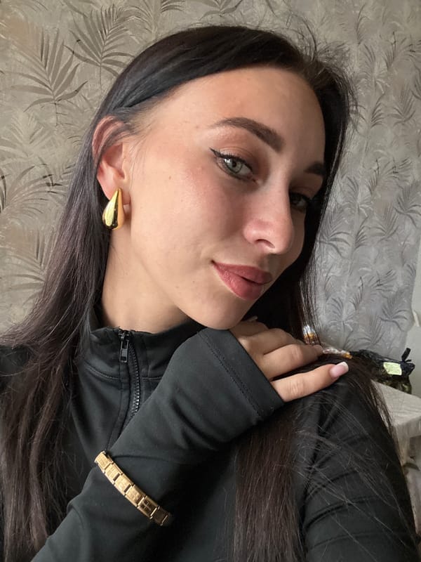 Everyday portraits captured across Chaikovsky, Russia during afternoon hours