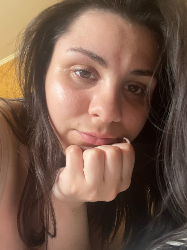 Lazy afternoon at home with a cat and casual selfies