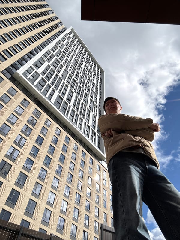 Person photographed walking through Khimki buildings, visits aquarium