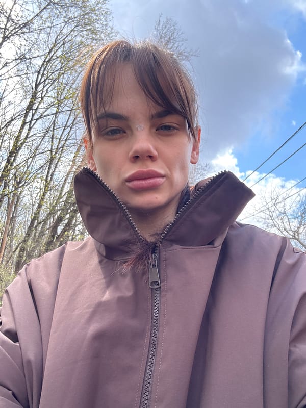 Woman takes morning selfies in Rostov-on-Don apartment