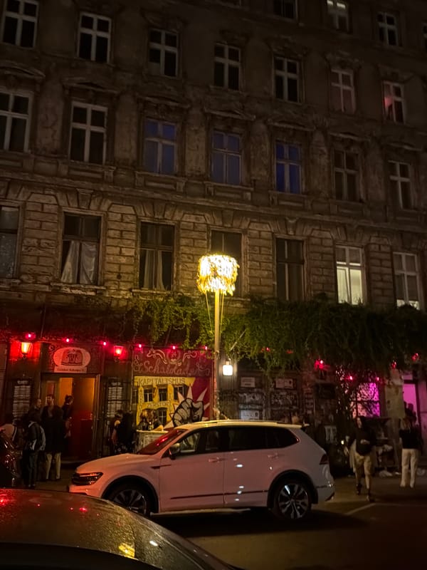 Late-night Kreuzberg streets, Bergmannstraße apartment blocks after dark