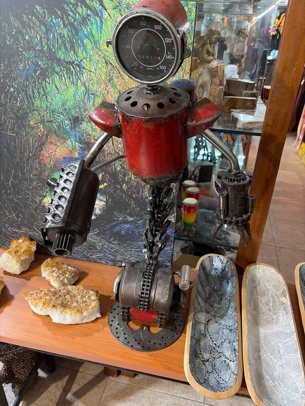 Metal art displays documented in Spanish coastal town