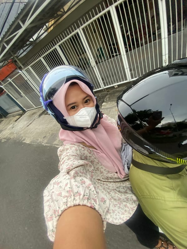 Motorcycle riders with protective gear spotted in Surabaya