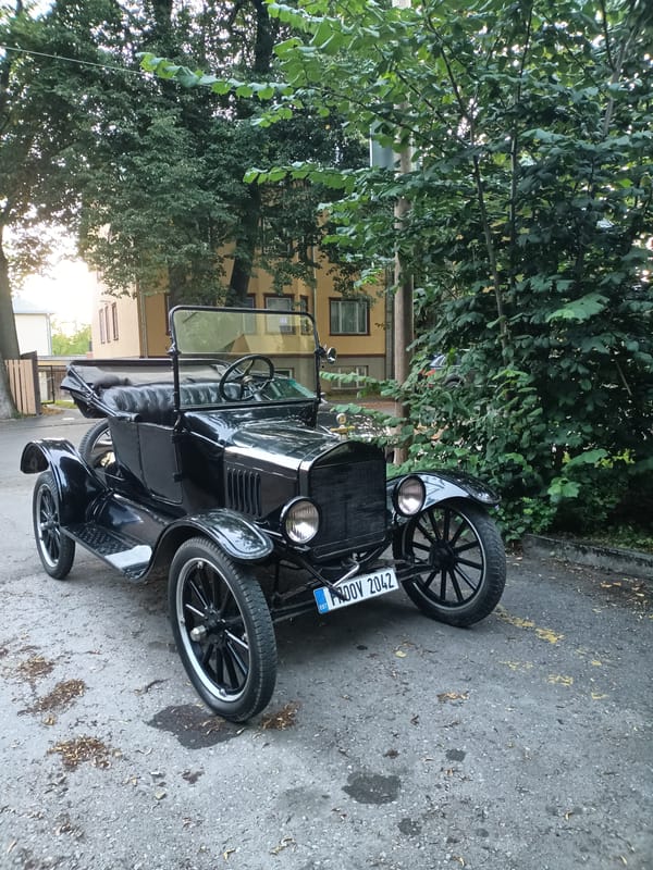 Vintage Ford Model T spotted parked in residential Tallinn