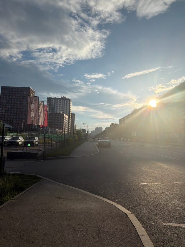 Everyday life documented around Perm supermarket during afternoon shopping
