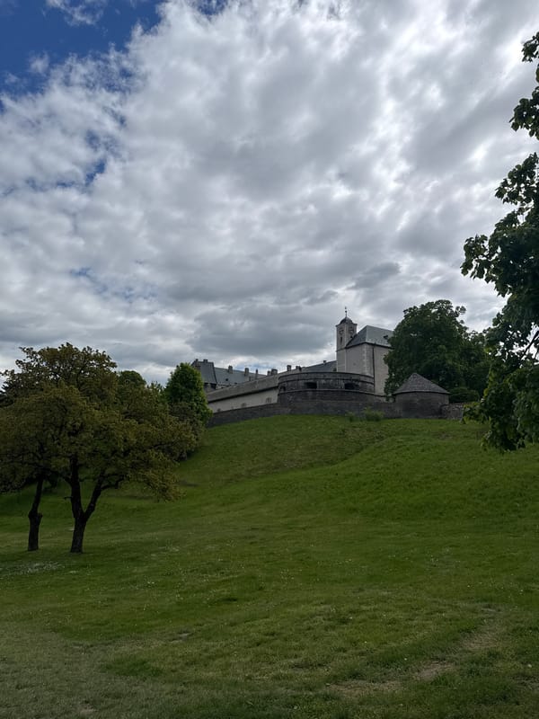 Medieval castle hosts springtime market fair in Slovakia
