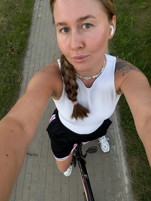 Cycling and nature shots from a summer afternoon in Chaikovsky