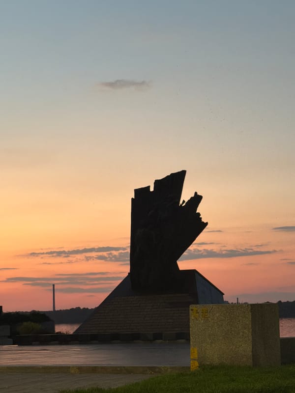 Dusk along the Dnieper: Dnipro's riverfront at golden hour