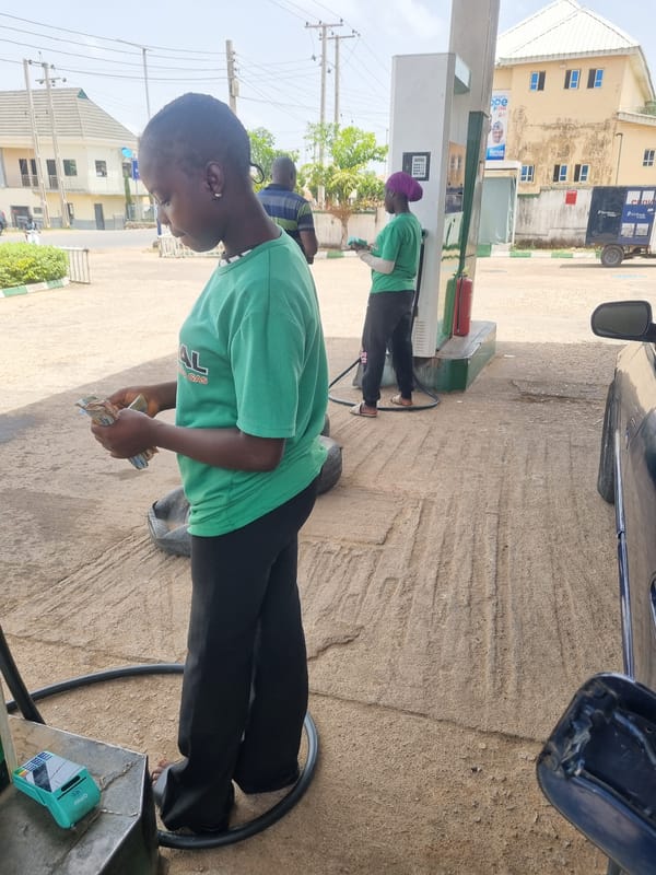 Routine fuel transaction documented at Jos gas station