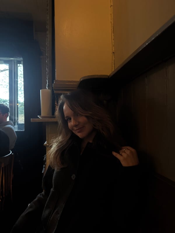 Woman spotted dining outdoors, later indoors in London