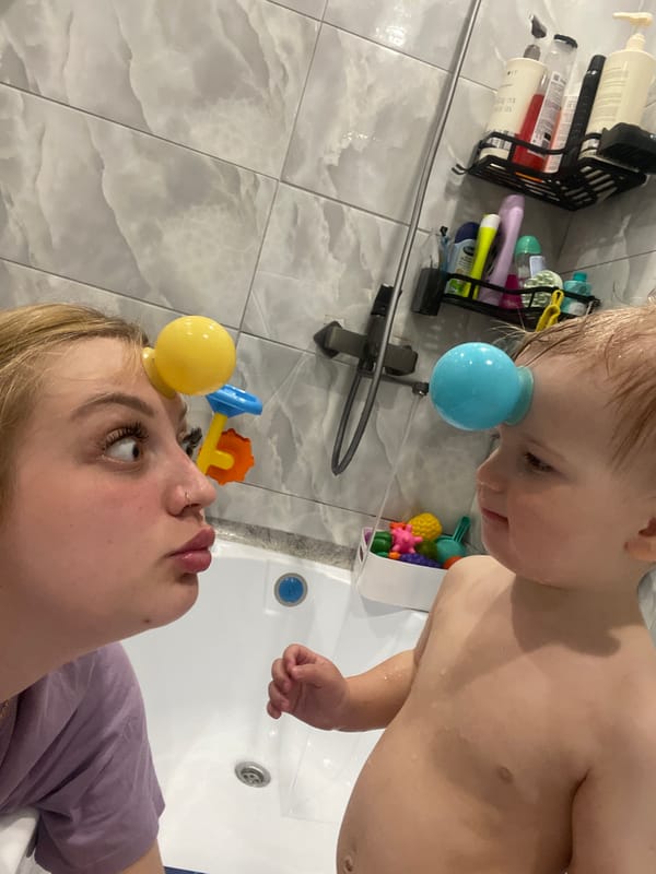 Mother and child captured in bathroom moment in Izhevsk