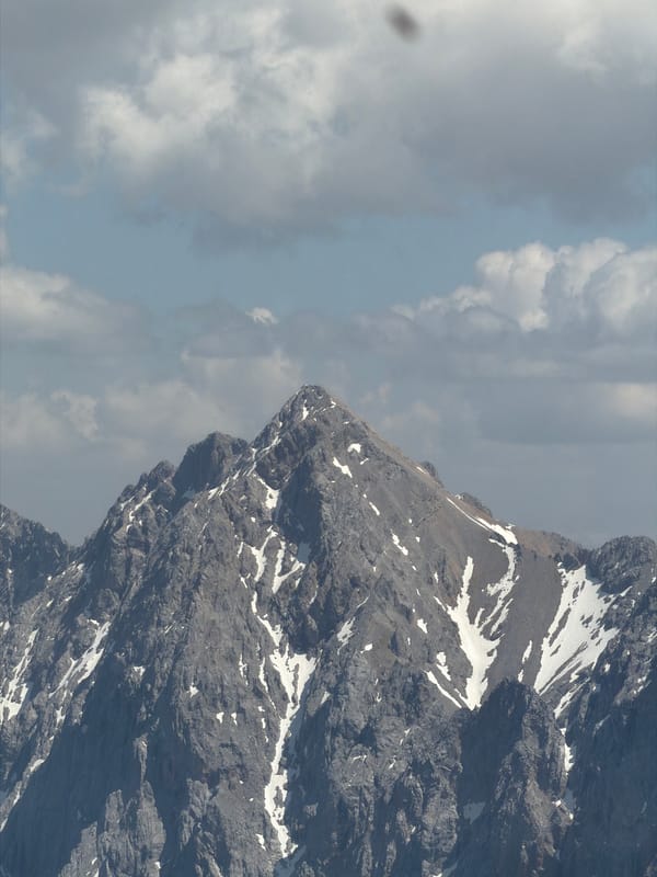 Rapid weather shift observed in German Alps near Garmisch-Partenkirchen