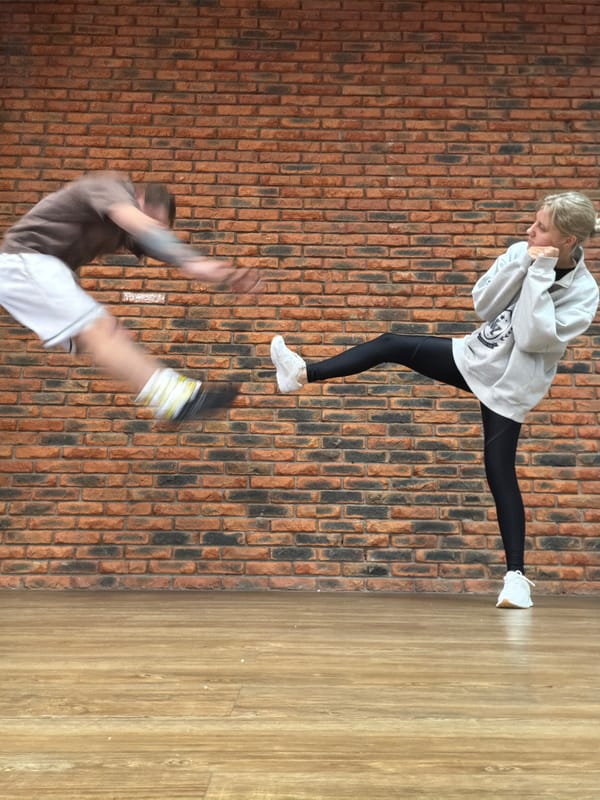 Late-night gym session observed in Chaikovsky, Russia