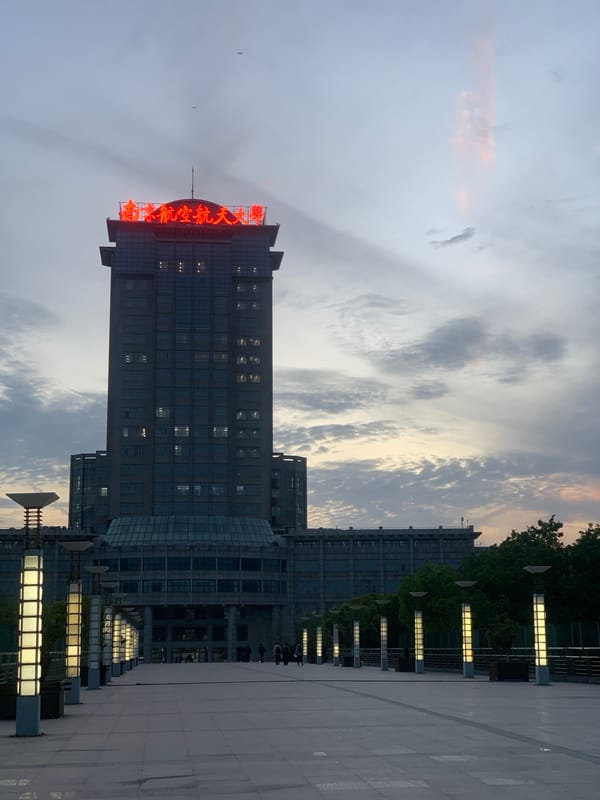 Morning campus life documented across Jiangning District, Nanjing