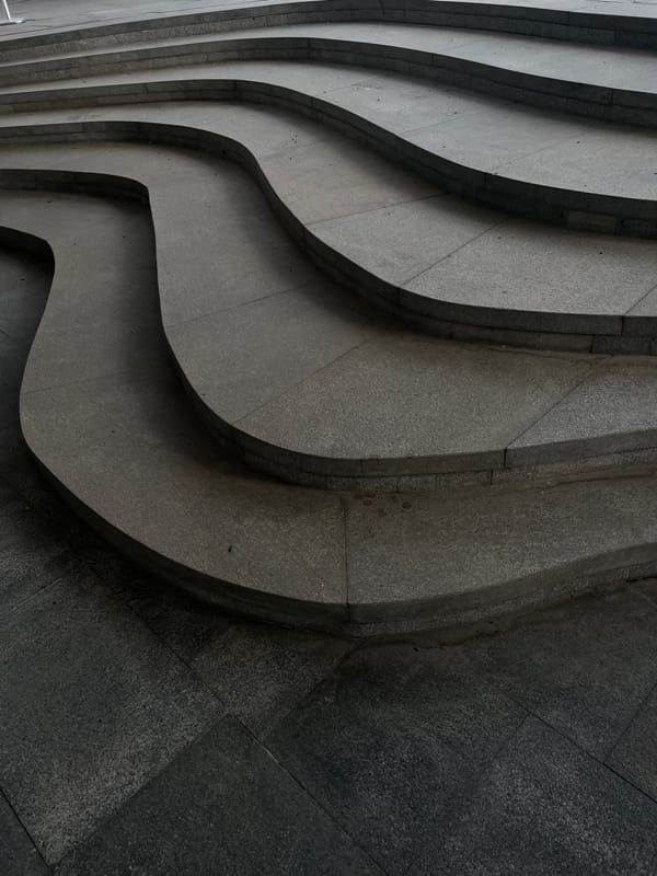 Spring moments captured in Moscow: architecture, child, blooming flowers