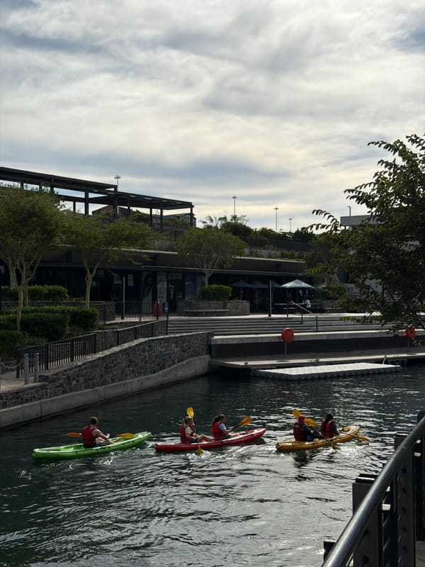V&A Waterfront scenes documented with kayakers and Table Mountain views