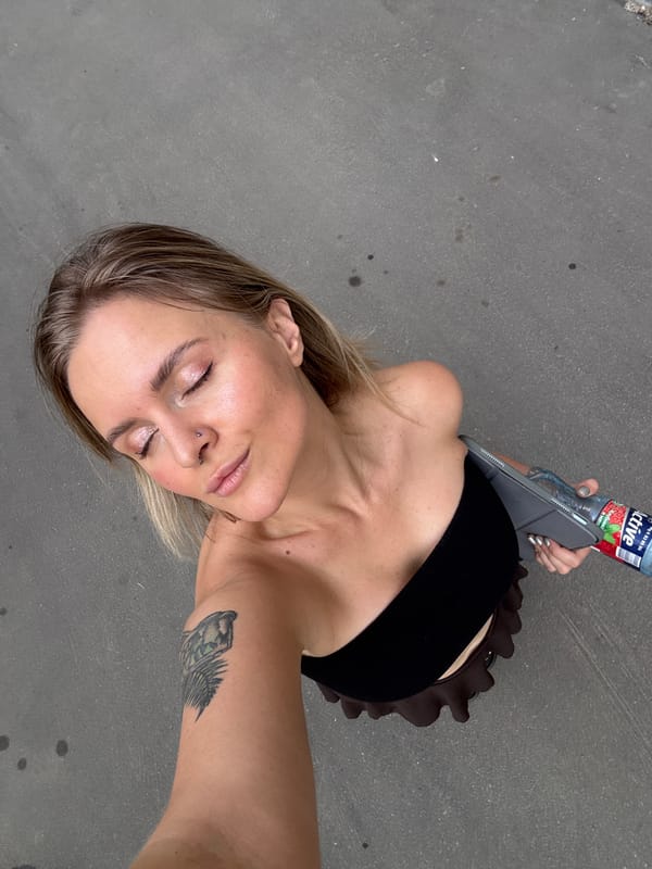 Moscow street life captured in 30 everyday moments