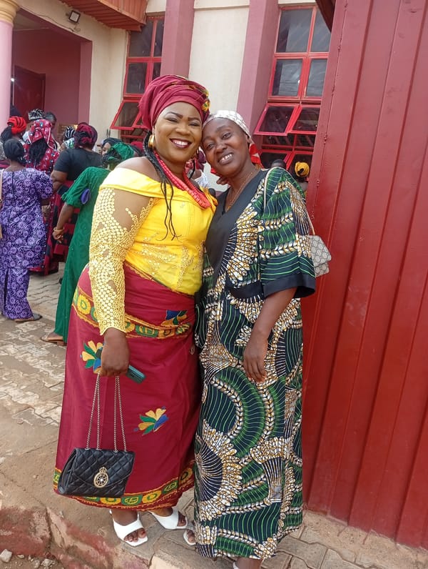 Community gathering captures colorful traditional dress in Narayi, Nigeria