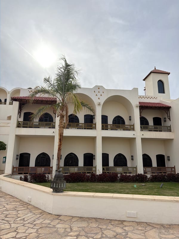 Morning scenes captured in Sharm El Sheikh's urban landscape