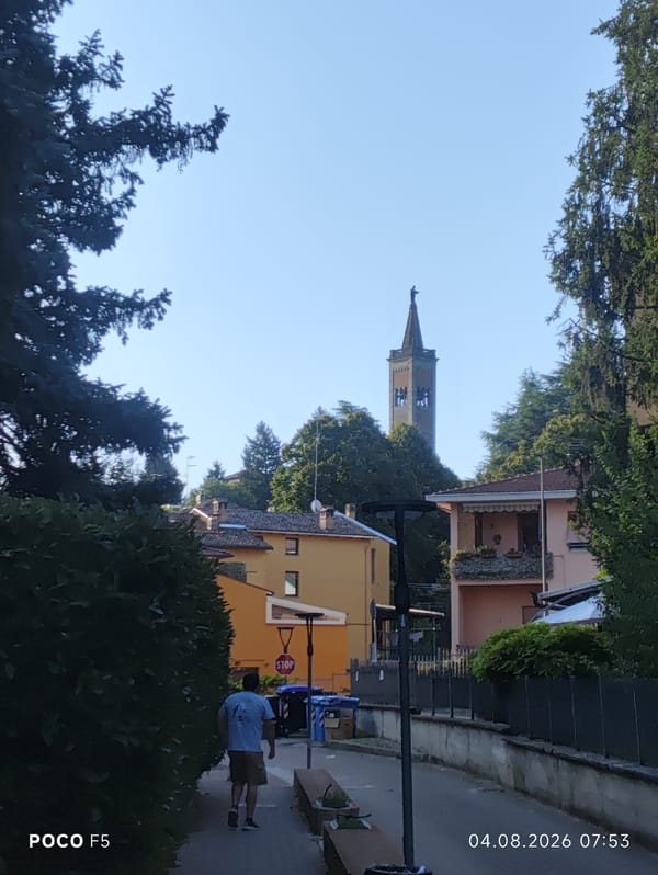 Morning stroll through Collecchio streets, gardens, and a construction site
