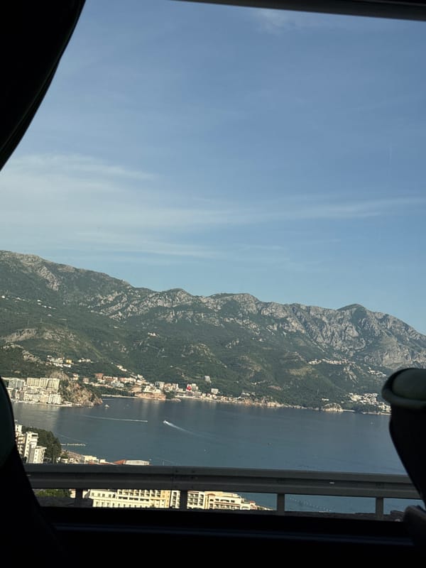 Traveler captures scenic coastal views of Boreti, Montenegro
