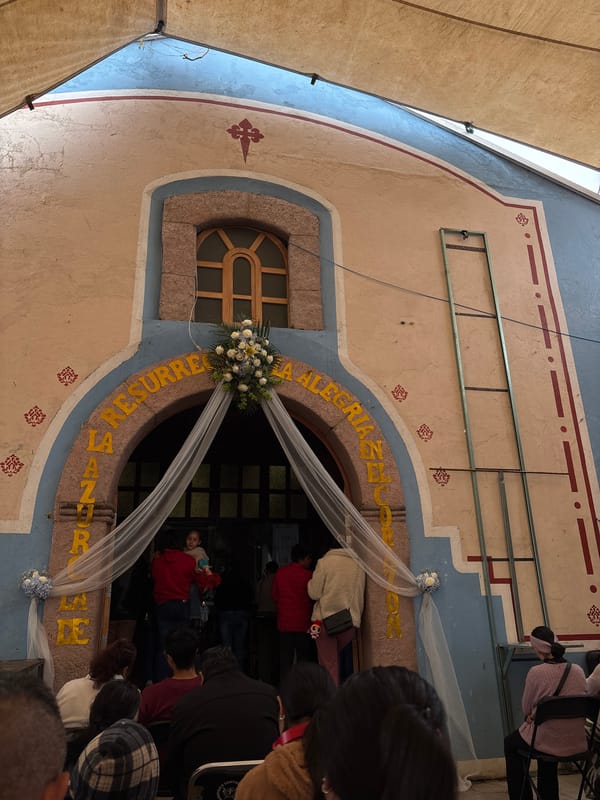 Daily life scenes documented in Altotonga, Mexico