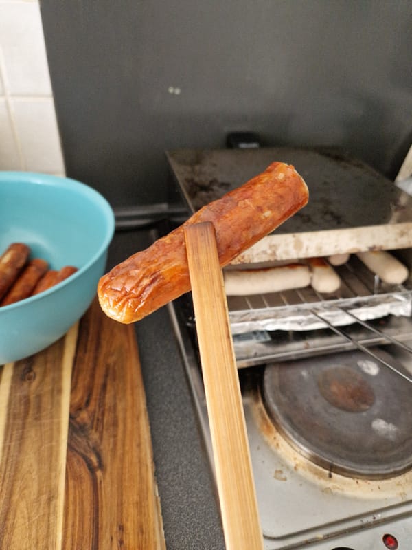 Ordinary Sunday afternoon moments captured in Leidersbach, Germany