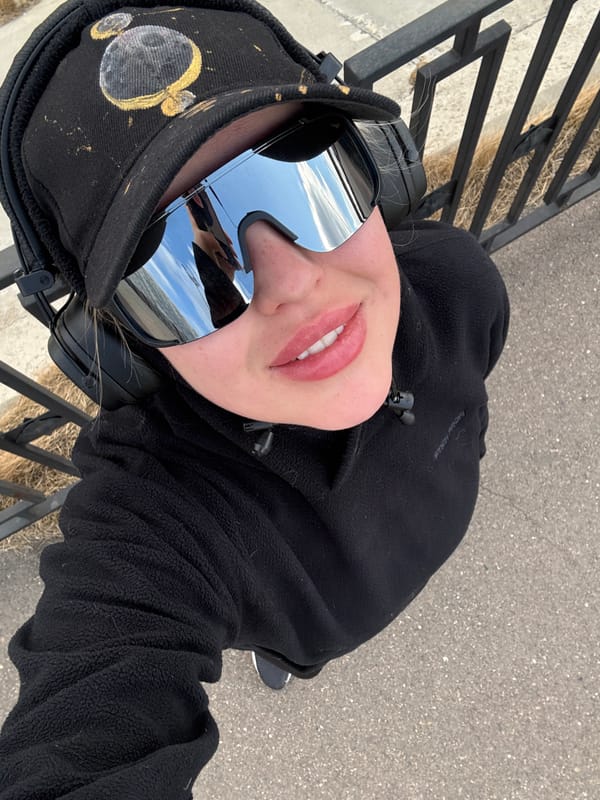 Outdoor portrait session captured in Krasnoyarsk during early morning hours