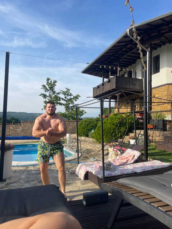 Man flexes poolside at Bulgarian residence