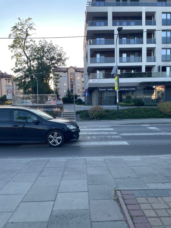 Witness documents golden hour street scenes across Kraków neighborhoods