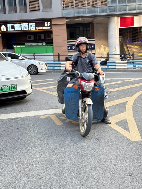 Everyday life documented in Chongqing's Yuzhong District