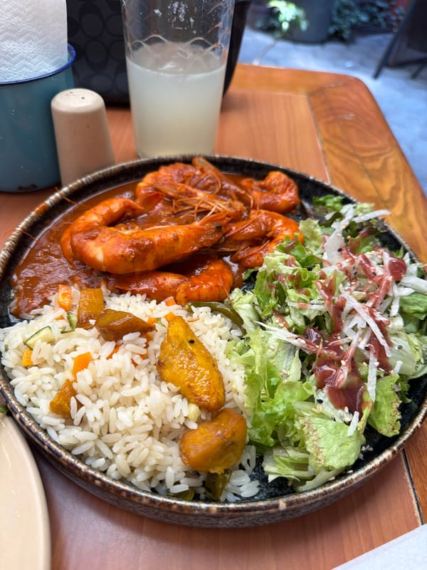 Witness documents seafood restaurant scenes in Cholula, Mexico
