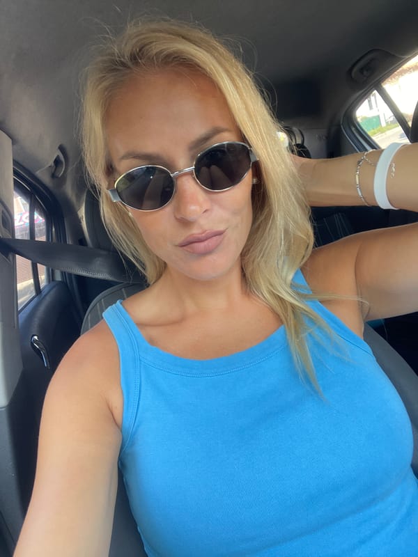 Casual car selfie in Sochi on a summer morning