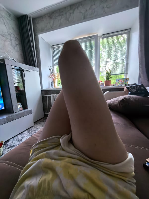 Quiet Sunday morning moments captured in Sterlitamak homes