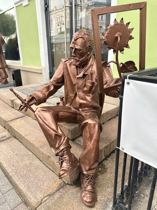 Street-level art and architecture along central Omsk