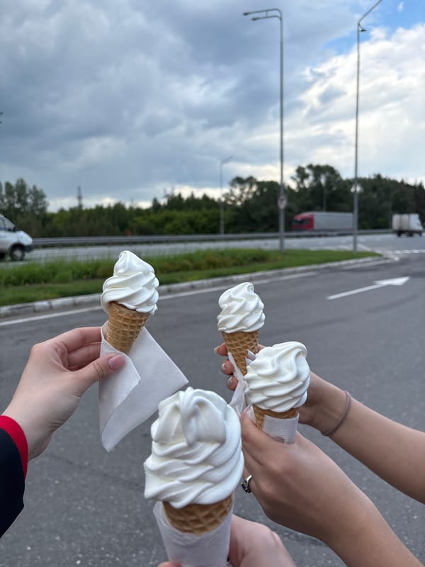 Casual moments captured in Kazan: ice cream and selfies