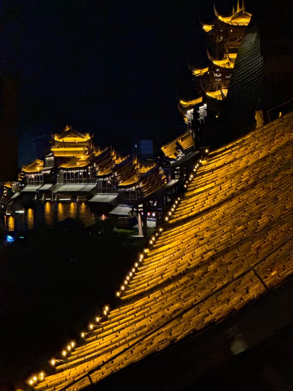 Traditional Chinese town scenes captured across Zhuoshui morning
