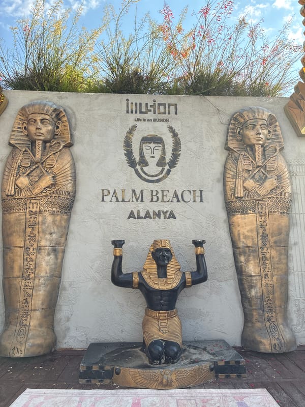 Egyptian-themed coastal establishment documented in Alanya, Turkey