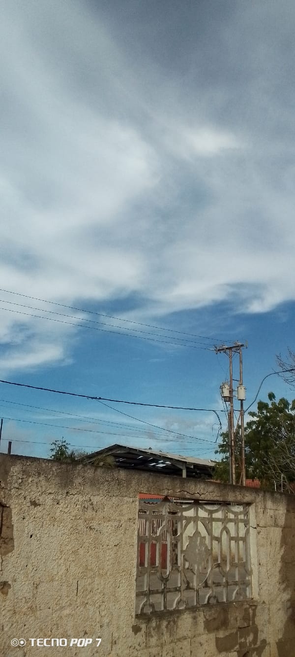 Quiet evening moments captured in Altagracia neighborhood, Venezuela