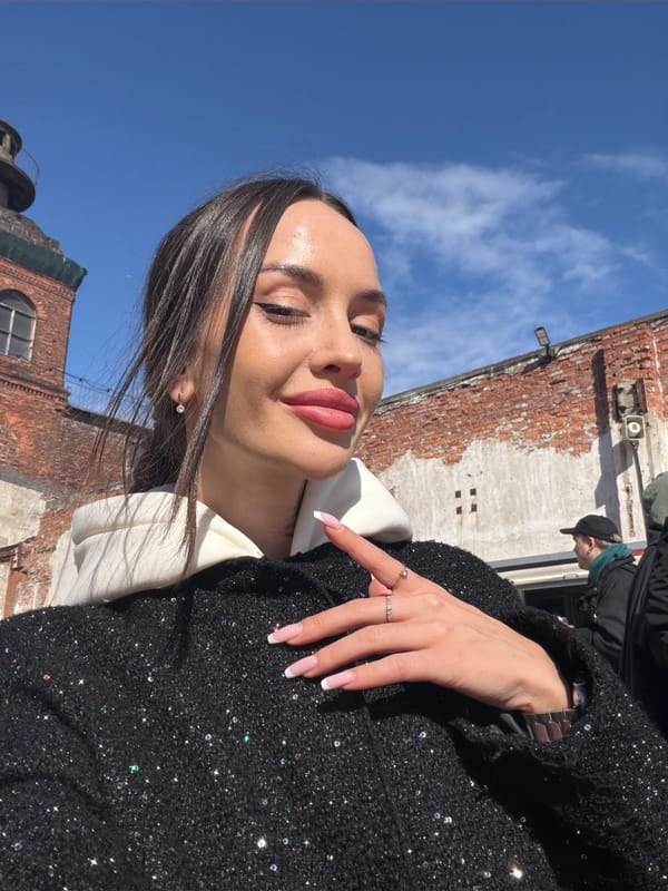 Woman documents Saint Petersburg outdoor food festival visit