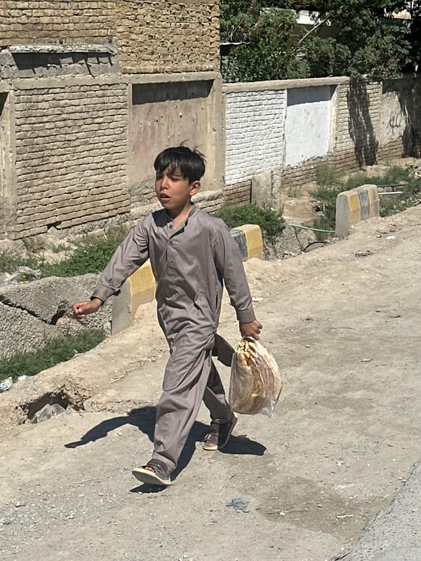 Morning street scenes captured across Quetta City Tehsil