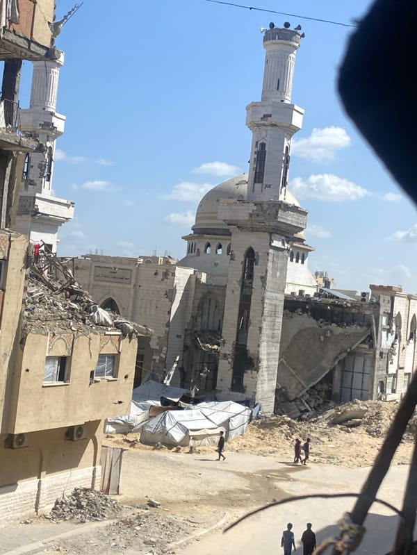 Khan Yunis residents document damaged city, camps, Ramadan preparations