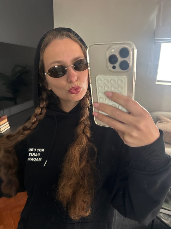 Morning selfies and breakfast documented in Cape Town