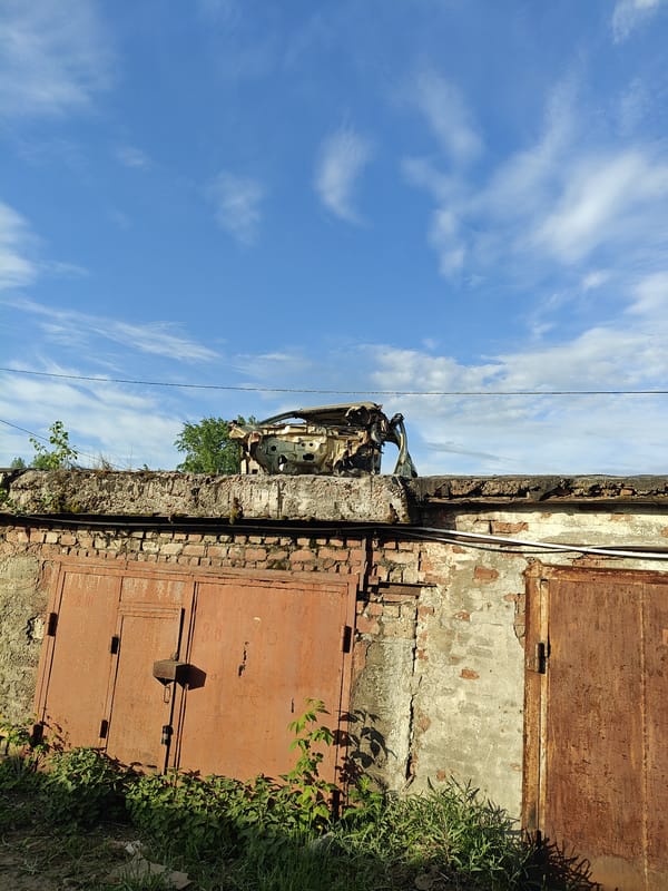 Spring morning walk documented through Chaikovsky, Russia neighborhoods