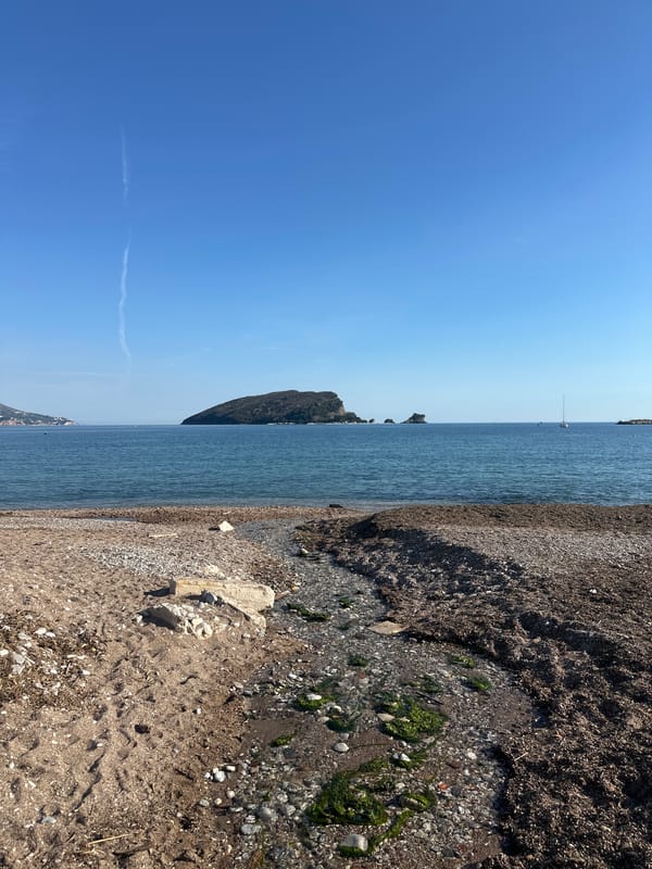 Woman spotted with Easter basket in Budva streets