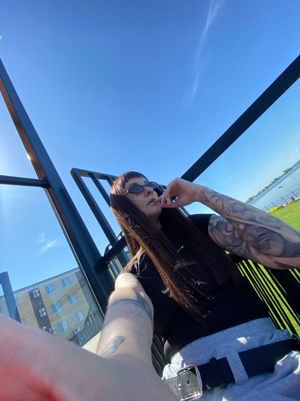 Rooftop selfie session captured in Votkinsk, Russia